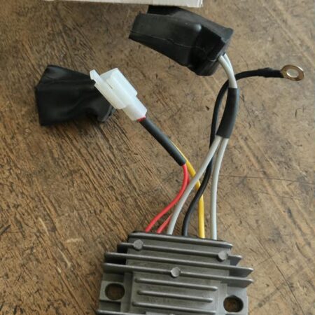 Voltage Regulator APE Piaggio Kinex