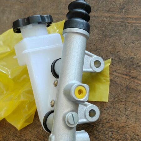 Master Cylinder Assy. Ape City Latest model/Bajaj Old